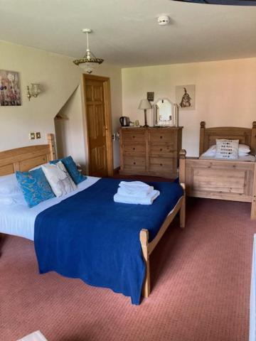 The George Inn & Millingbrook Lodge Ltd Lydney Esterno foto