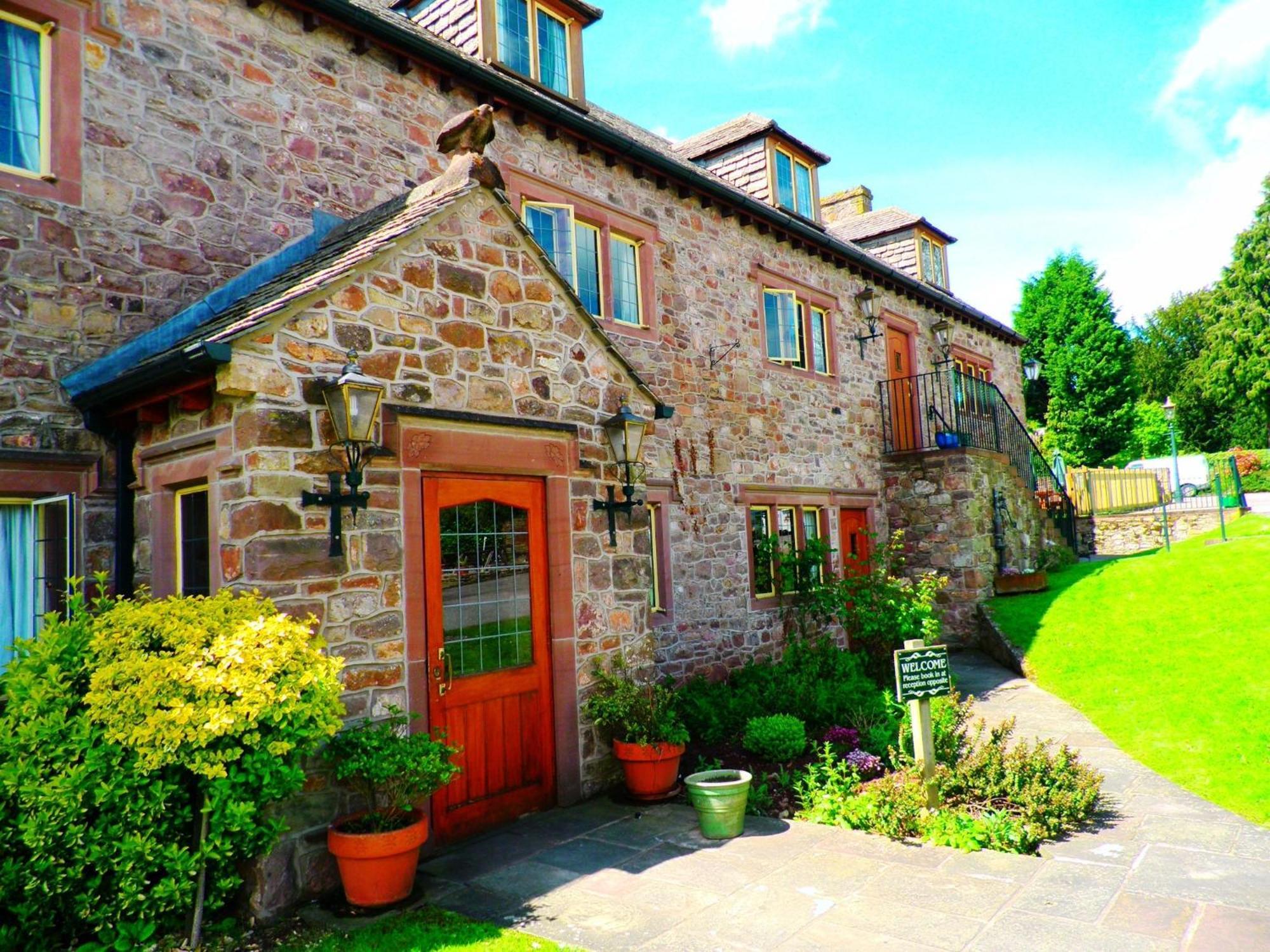 The George Inn & Millingbrook Lodge Ltd Lydney Esterno foto